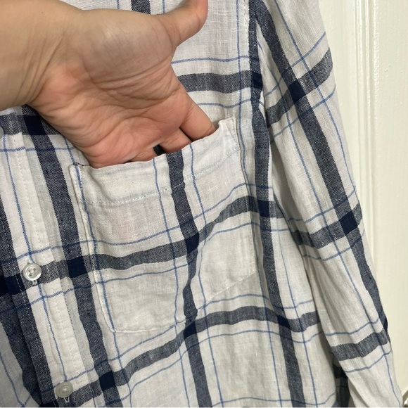 GAP Plaid Navy and white Long Sleeve Button Down Women’s Linen Top | size Small - Picture 2 of 5